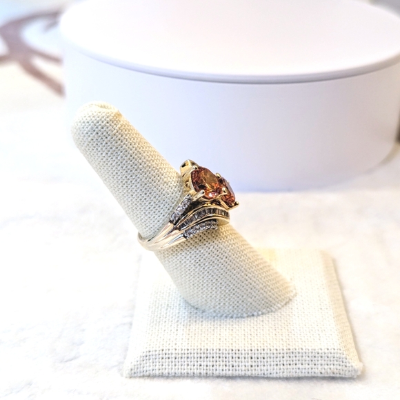 5.18 cttw Mocha & Clear CZs Gold Ring - Picture 3 of 5